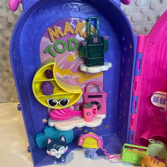 Barbie Extra 🛍️Mini Doll Fashion Boutique Closet with 🐶 Pets - Picture 11 of 14